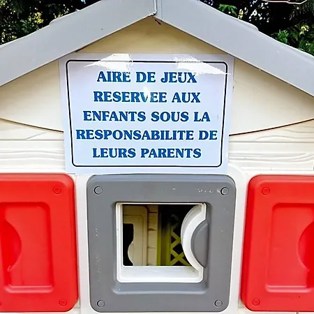 B&B Hôtel corbeil-essonnes Hotel 2*