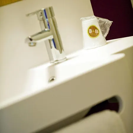 B&B Hotel Corbeil-Essonnes 2*