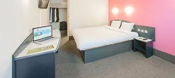 B&B Hôtel corbeil-essonnes