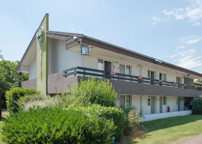 B&B Hotel Corbeil-Essonnes 2*