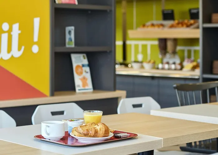 B&B Hotel Corbeil-Essonnes 2*