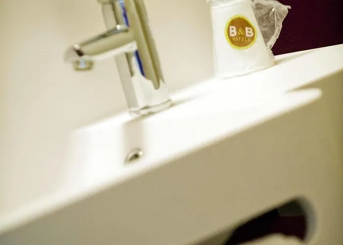 B&B Hôtel corbeil-essonnes 2*